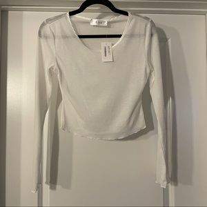 Long sleeve white tee